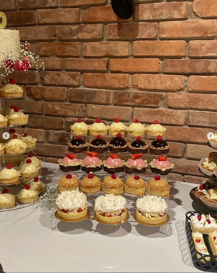 Słodki stół 70 lat — dekoracje deserów na blacie — Cake Time Cieszyn