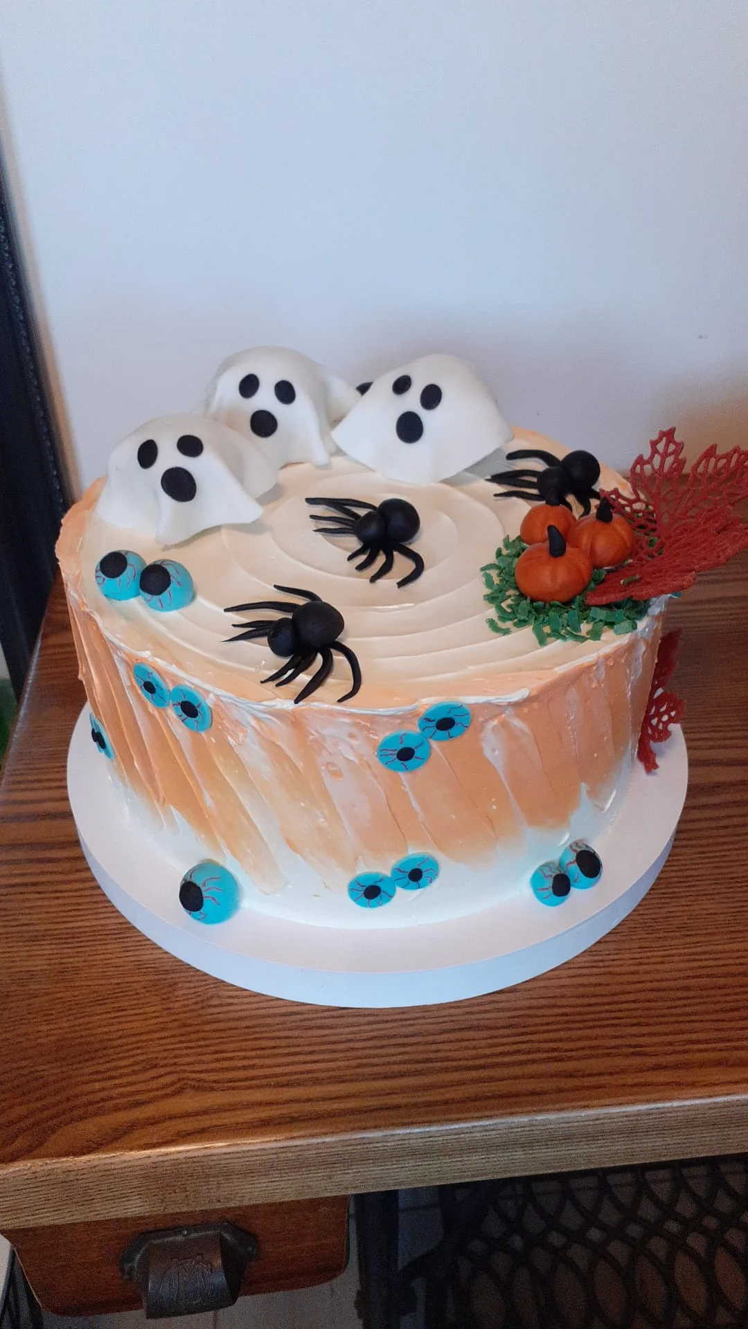 Tort urodzinowy Halloween z duchami i pająkami — Cake Time