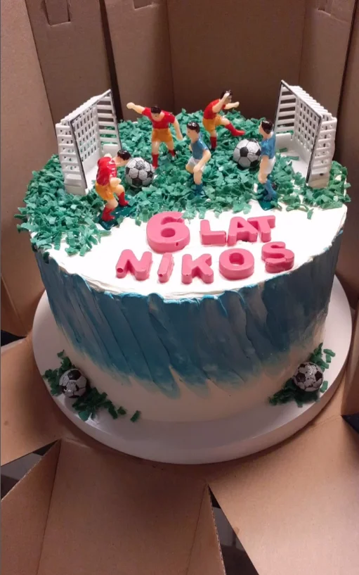 Tort urodzinowy z motywem piłki nożnej — Cake Time Cieszyn