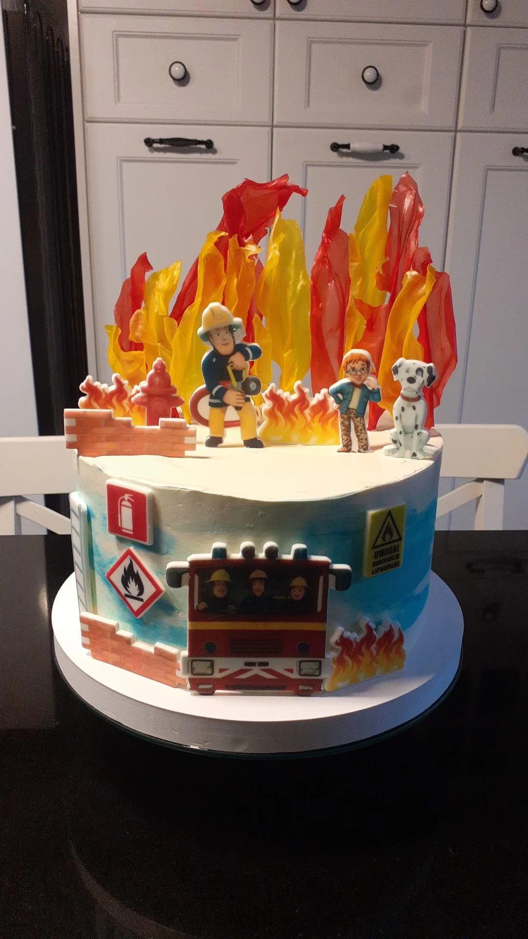 Tort dla dzieci z motywem Strażaka Sama — Cieszyn